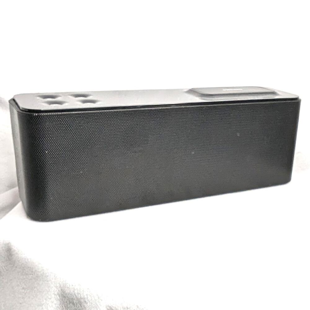 Philips AD345/37 Speaker Dock for Ipod Iphone Black Used Excellent